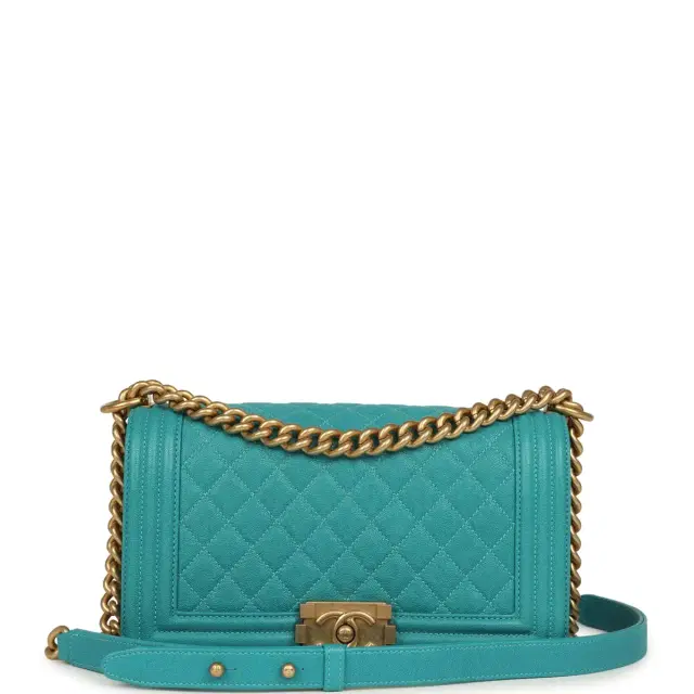 Chanel Pre-owned Chanel Medium Boy Bag Turquoise Shiny Caviar Antique Gold Hardware