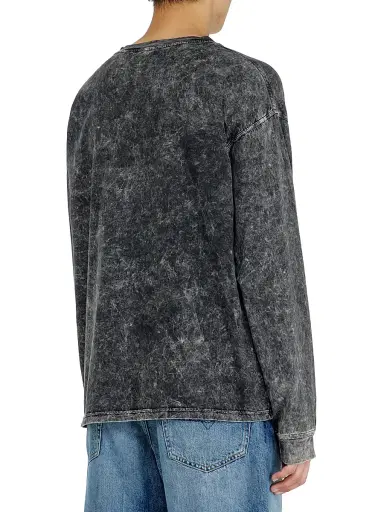 Diesel Men's Logo Acid-Washed Cotton T-Shirt - Black | Thumbnail 4 Diesel Men's Logo Acid-Washed Cotton T-Shirt - Black | Thumbnail 4
