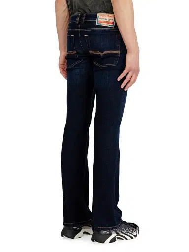 Diesel Men's Zatiny Bootcut Jeans | Thumbnail 4