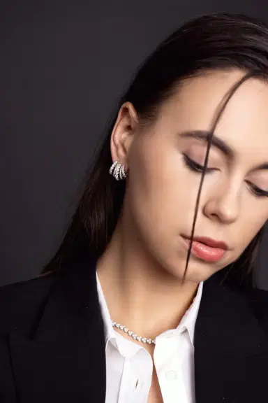 KWIAT Diamond Five Row Ear Cuff Earrings - White Gold | Thumbnail 3