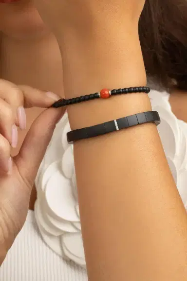 ROBERTO DEMEGLIO One Diamond Square Matte Black Scacco Stretch Bracelet | Thumbnail 4