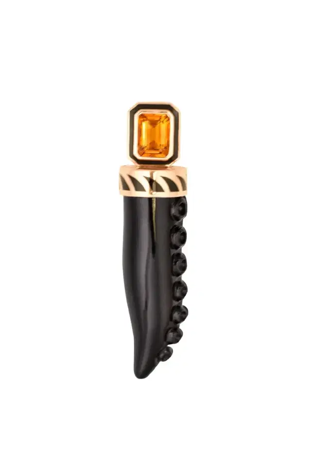 DEZSO BY SARA BELTRAN Onyx Octopus Tentacle Pendant