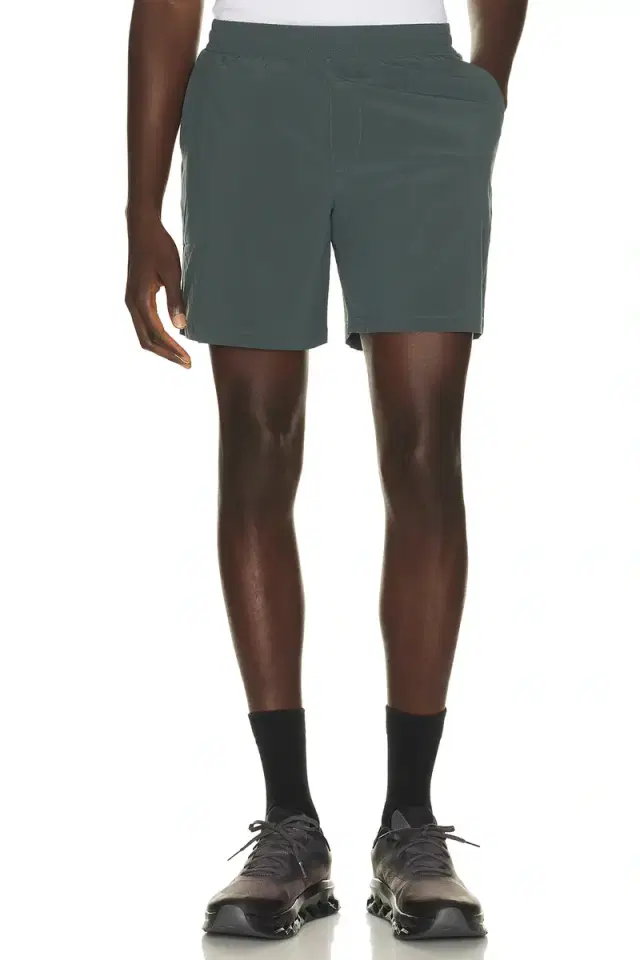 Beyond Yoga Pivotal 2.0 7 Men's Lined Short