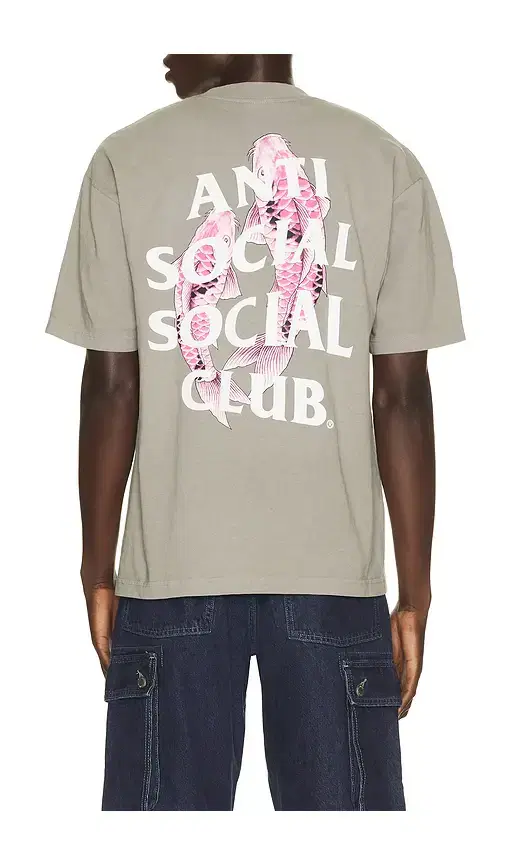Koi Tee