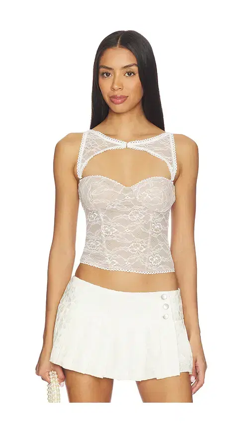 Kiana Bustier