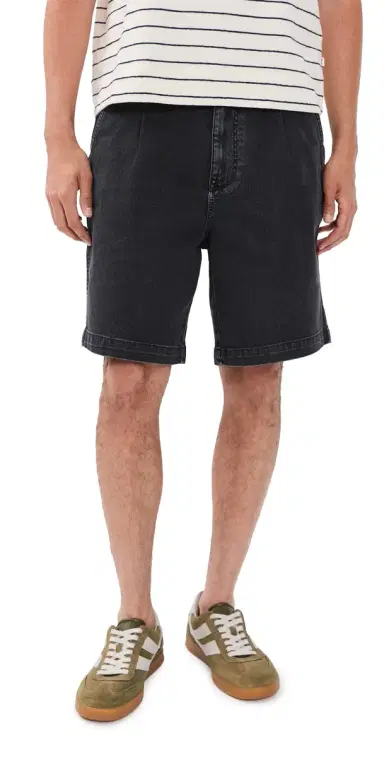 Corridor Spring Pleated Shorts 8 Black | Thumbnail 1