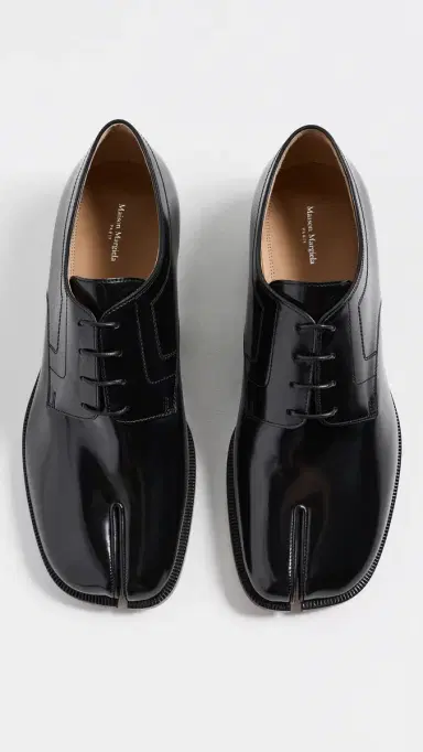 Maison Margiela Tabi City Lace-Ups Black | Thumbnail 4