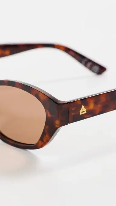 AIRE Moonstone Sunglasses | Thumbnail 5