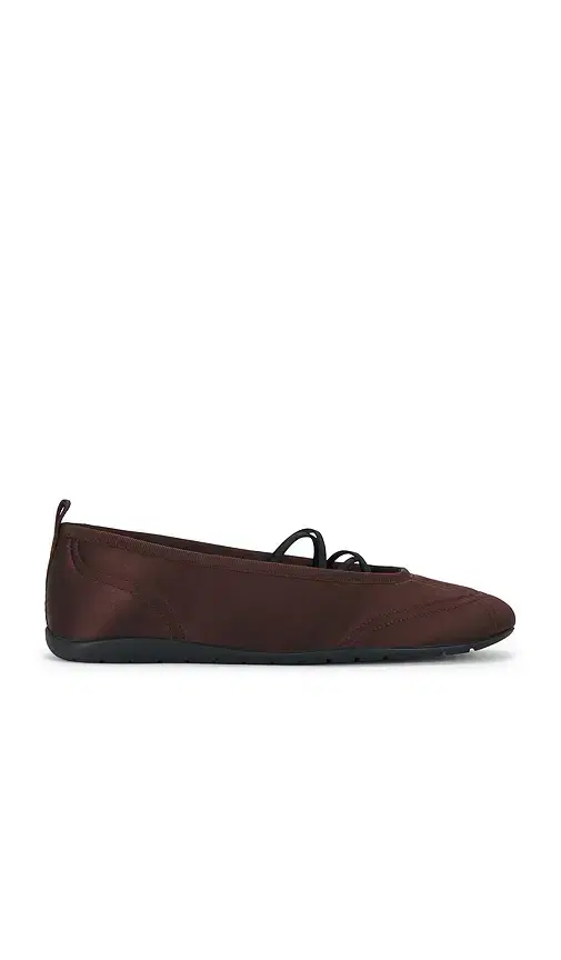 Vince Coralie Sneakerina II
