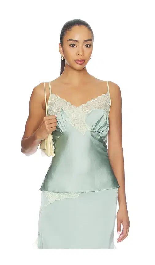 Vaillant Signature Lace Top