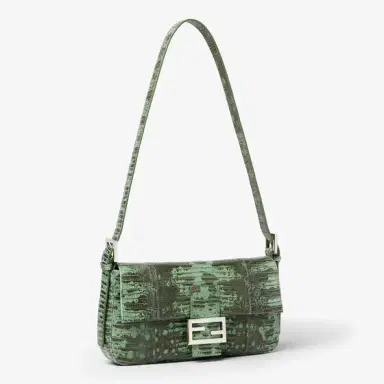 Fendi Since its debut in 1997, it has become a brand icon, now | Thumbnail 4