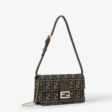 Fendi Tube Wallet On Chain | Thumbnail 2