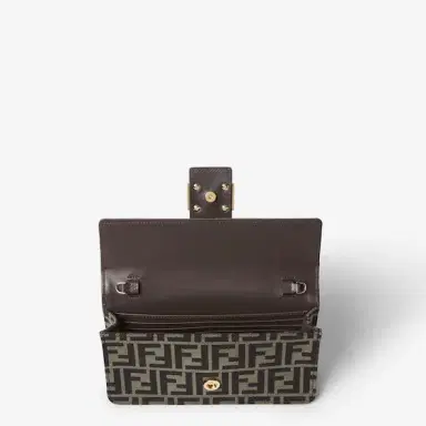 Fendi Tube Wallet On Chain | Thumbnail 4