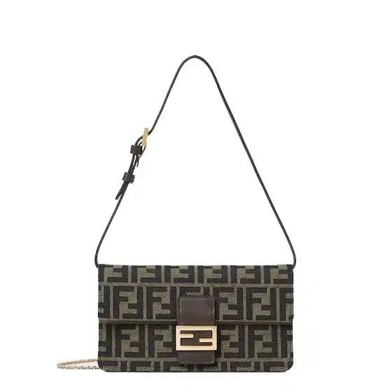 Fendi Tube Wallet On Chain