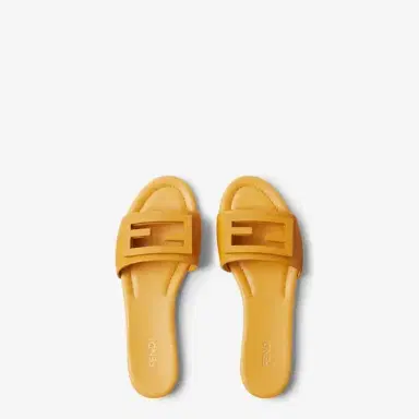 Fendi The iconic FF Tube buckle is the understated detail | Thumbnail 4