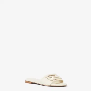 Fendi The iconic FF Tube buckle is the understated detail | Thumbnail 2 Fendi The iconic FF Tube buckle is the understated detail | Thumbnail 2