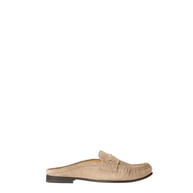 Moccasin-style sabots with rounded toe and soft gathers