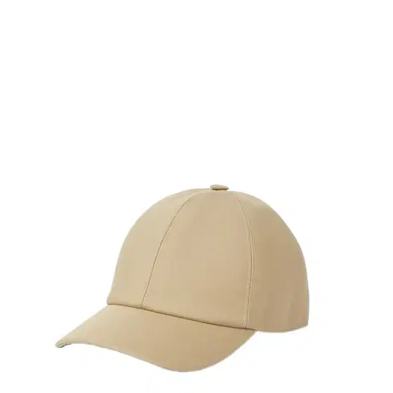 Fendi Baseball cap with a semi-rigid visor, featuring