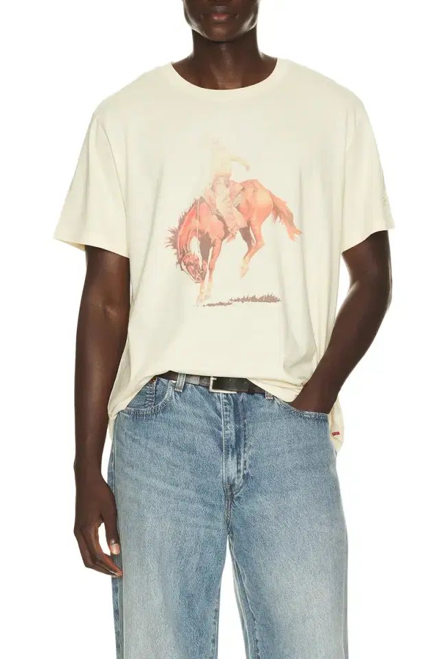 LEVI'S Relaxed Fit Tee