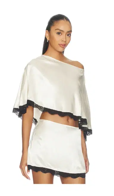 SNDYS Zaley Poncho Top | Thumbnail 2