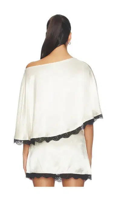 SNDYS Zaley Poncho Top | Thumbnail 3