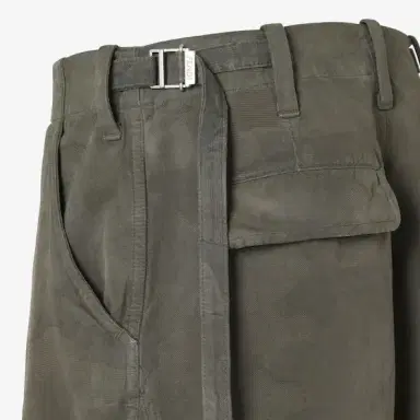 Fendi Utility-inspired Bermuda shorts, featuring a mid-rise | Thumbnail 3