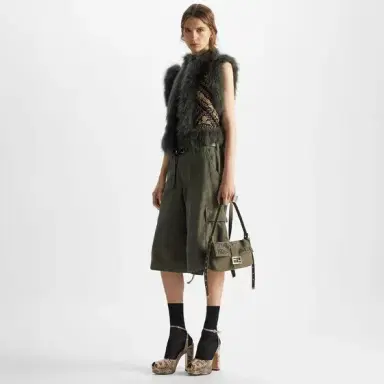 Fendi Utility-inspired Bermuda shorts, featuring a mid-rise | Thumbnail 4