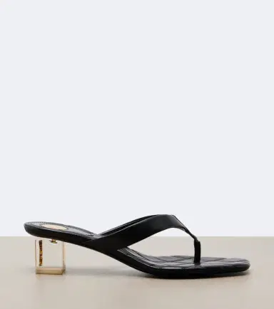Saint Laurent Sip Cassandre leather thong sandals | Thumbnail 4