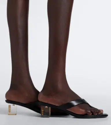 Saint Laurent Sip Cassandre leather thong sandals | Thumbnail 5