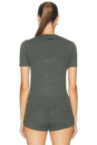 Fear of God Essentials Slim Classic Tee | Thumbnail 3