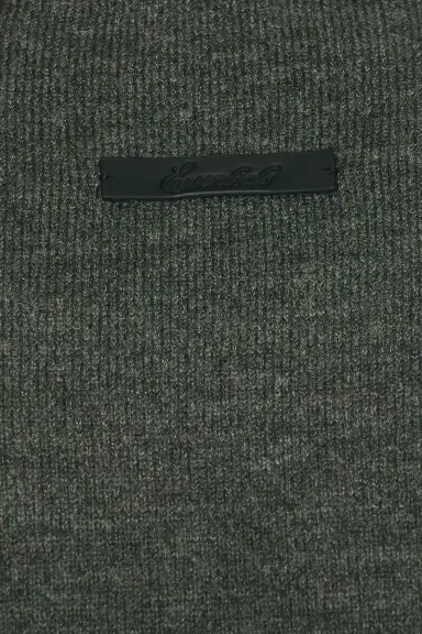 Fear of God Essentials Slim Classic Tee | Thumbnail 5