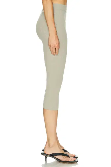 Fear of God ESSENTIALS Rib Knit Capri Pant | Thumbnail 4