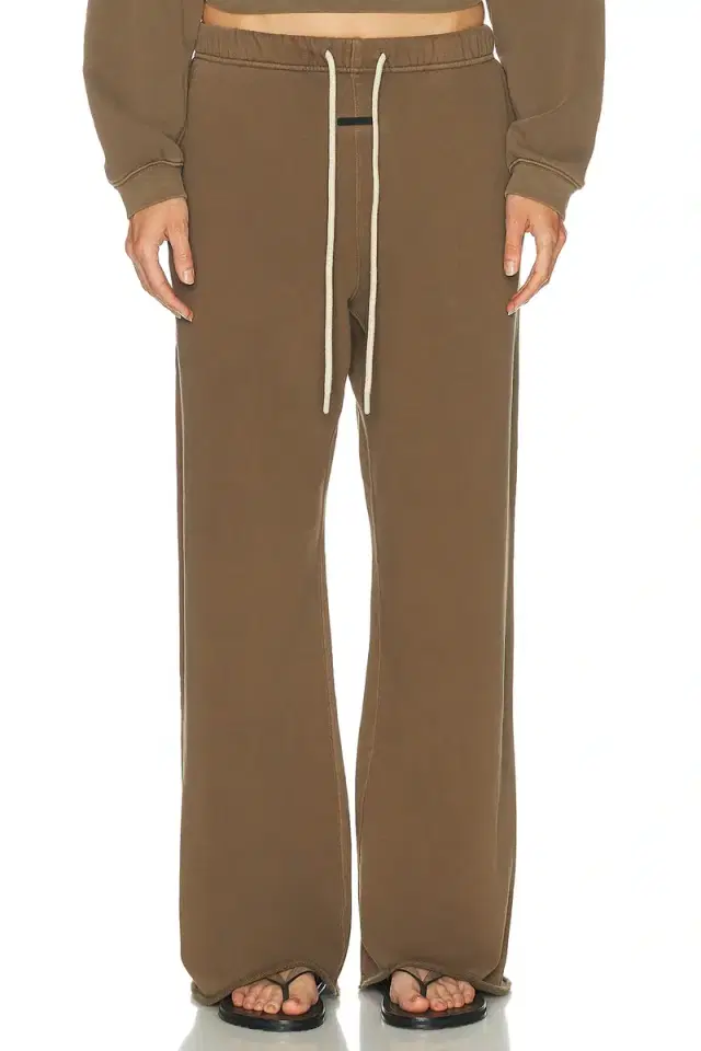 Fear of God ESSENTIALS Undone Cut Lounge Fit Sweatpant