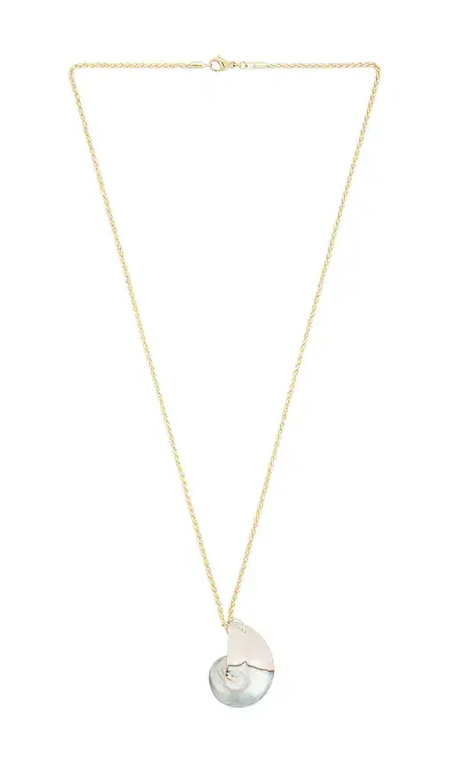 SHASHI Pendant Necklace
