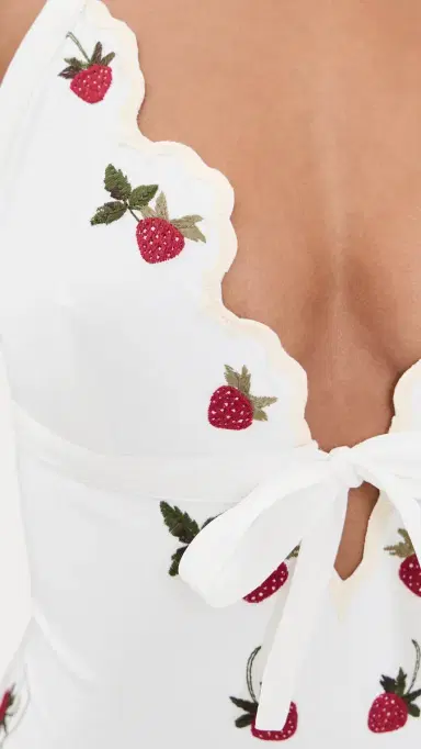 Sea Bindi trawberry One Piece Cream | Thumbnail 6