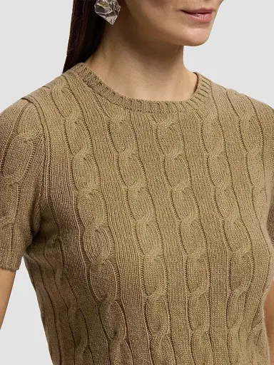 Ralph Lauren Collection Women's Cable-Knit Cashmere Cropped Sweater | Thumbnail 4 Ralph Lauren Collection Women's Cable-Knit Cashmere Cropped Sweater | Thumbnail 4