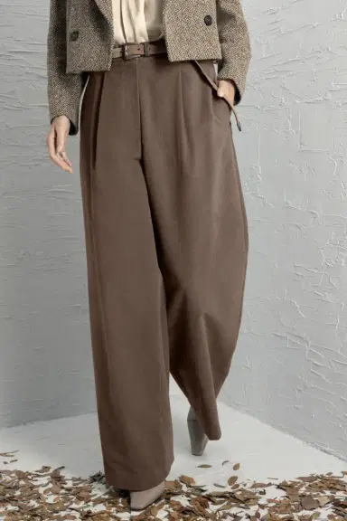 Brunello Cucinelli Soft Tailored Relax Stretch Pant | Thumbnail 3