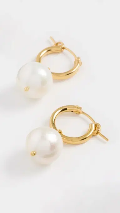 Chan Luu Baroque Pearl Hoop Earrings White Pearl One Size | Thumbnail 4