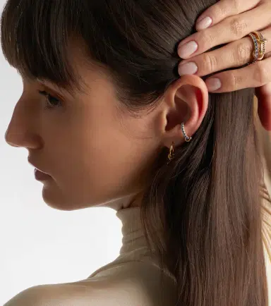 Spinelli Kilcollin Ombré sterling silver and 18kt yellow gold ear cuff with sapphires | Thumbnail 2
