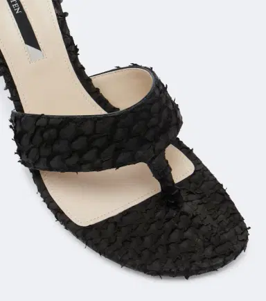 Christen Helix leather thong sandals | Thumbnail 3
