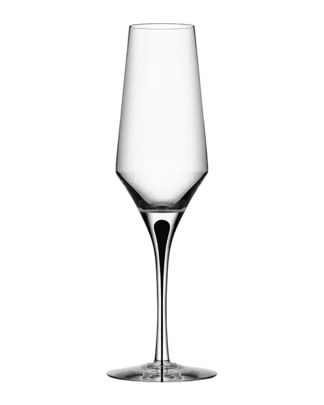 Orrefors Métropole Champagne Glasses