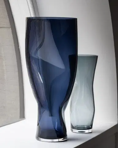 Orrefors XL Squeeze Clear Vase | Thumbnail 4