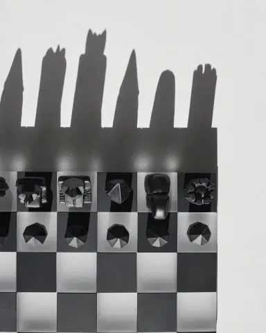 Orrefors x Jay3lle Chessboard Set | Thumbnail 3 Orrefors x Jay3lle Chessboard Set | Thumbnail 3