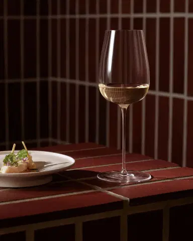 Orrefors Frantzen Handmade White Wine Glass, 15.2 oz. | Thumbnail 3 Orrefors Frantzen Handmade White Wine Glass, 15.2 oz. | Thumbnail 3