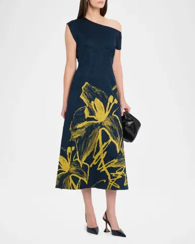 LOVEBIRDS Mavi One-Shoulder Crinkled Floral Midi Dress | Thumbnail 4