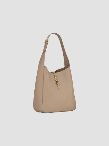 Saint Laurent Women's Le 5 à 7 Supple Large Shoulder Bag in Grained Leather | Thumbnail 4 Saint Laurent Women's Le 5 à 7 Supple Large Shoulder Bag in Grained Leather | Thumbnail 4