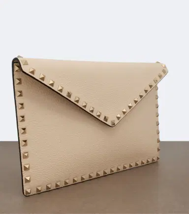 Valentino Garavani Rockstud Large leather pouch | Thumbnail 4 Valentino Garavani Rockstud Large leather pouch | Thumbnail 4