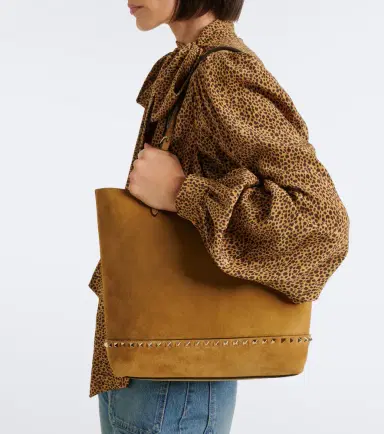 Valentino Garavani Rockstud Medium suede tote bag | Thumbnail 5 Valentino Garavani Rockstud Medium suede tote bag | Thumbnail 5