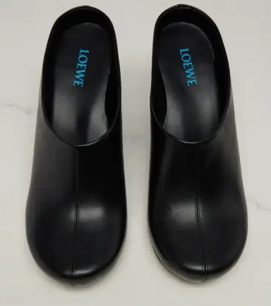 Loewe Oval leather mules | Thumbnail 2 Loewe Oval leather mules | Thumbnail 2