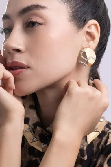 ARUNASHI Diamond Enigma Button Earrings | Thumbnail 2